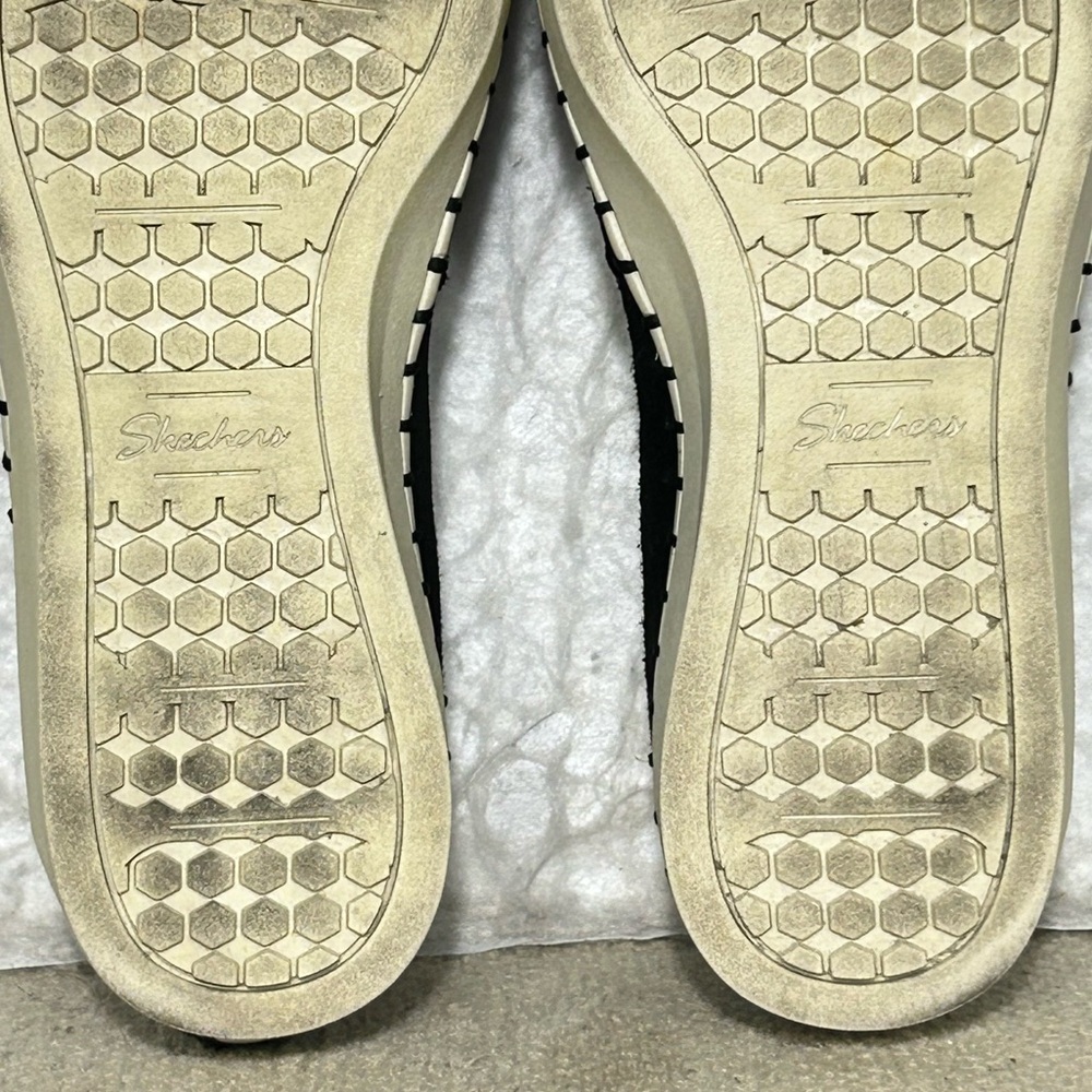 Skechers Womens Black Suede Sepulveda 2.0 SlipOn Casual Loafer Flat Shoes SZ 8.5 - Picture 9 of 11